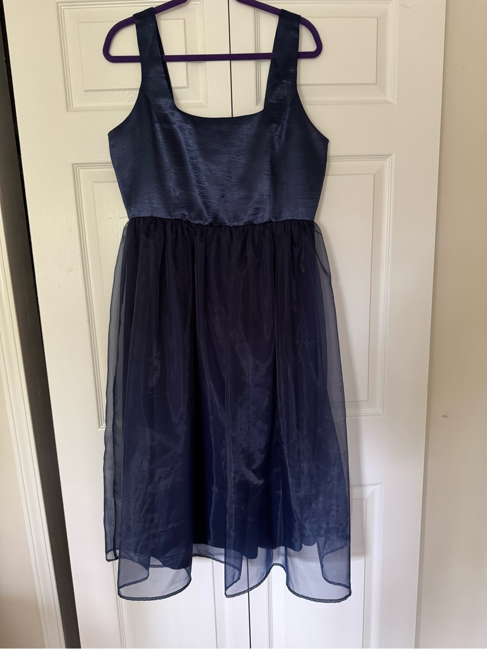 Women’s Navy Sleeveless Party Dress